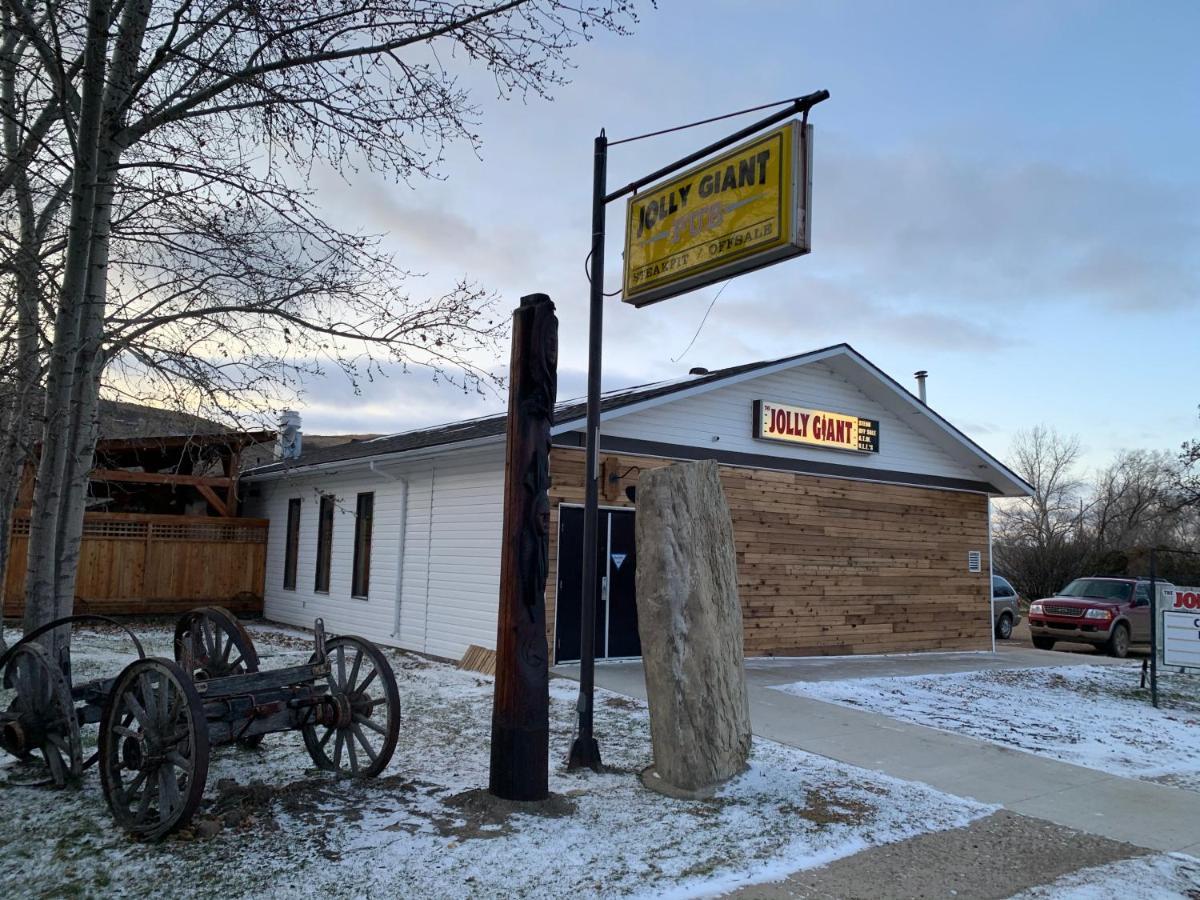 Jolly Giant Pub & Motel Willow Bunch Zewnętrze zdjęcie